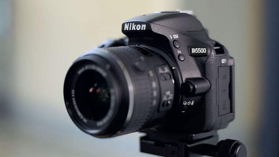 Refurbished Nikon D5500 w/ 18-55mm Lens for $499 at BuyDig