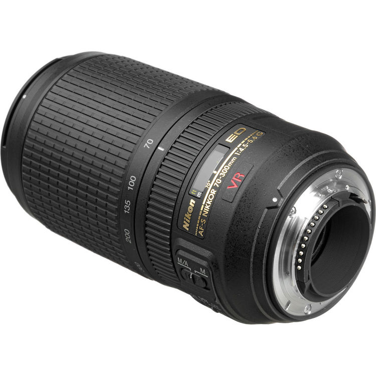 Hot Deal – AF-S VR Zoom-NIKKOR 70-300mm f/4.5-5.6G IF-ED Lens for $379 at Amazon !