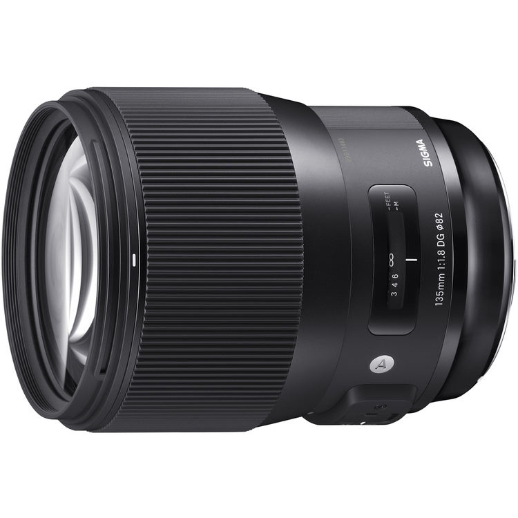 Hot Deal – Sigma 135mm f/1.8 DG HSM Art Lens for $1,097 at Amazon !