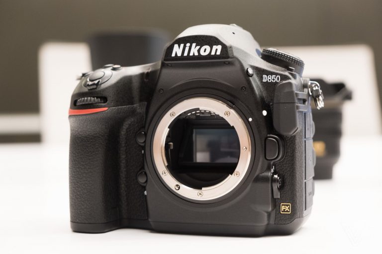 Nikon D850 now Available for Pre-order for $3,296.95 !